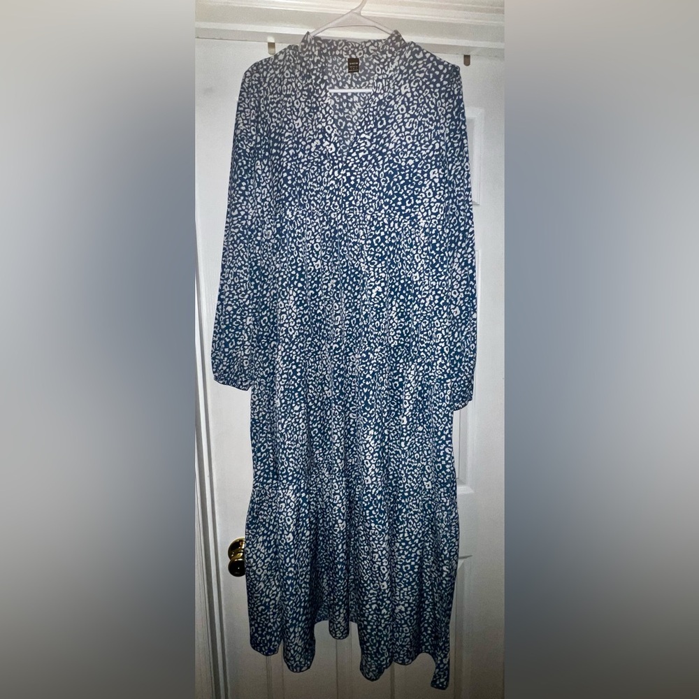SHEIN Blue and White Animal Print Maxi Dress